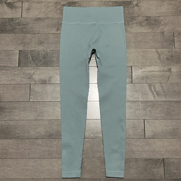 AliExpress Seamless Ribbed Leggings - Light Teal - Small - Picture 2 of 6